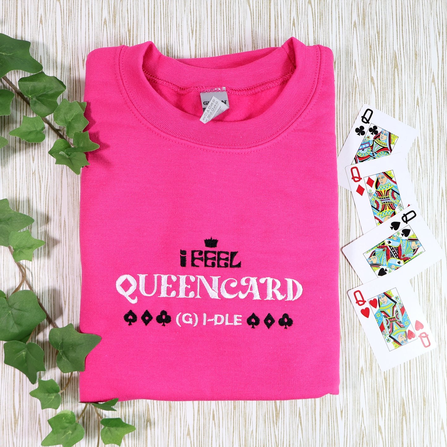 QUEENCARD CLEARANCE Sweatshirt (Sample)